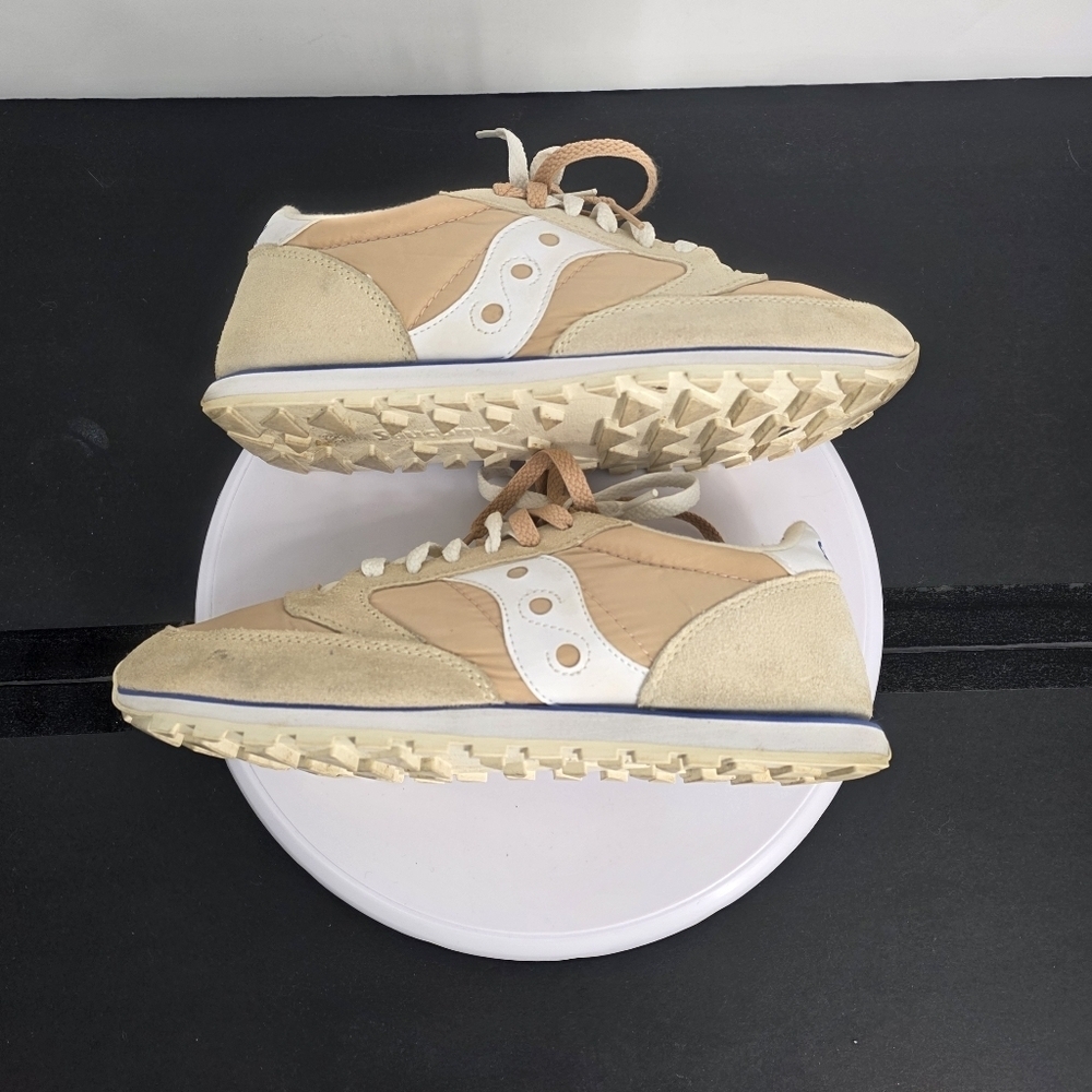 Saucony JAZZ Low Pro Sneakers Women 9.5 Shoes Tan Beige Suede Cream Retro Runner - Picture 5 of 9